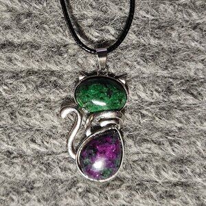 Ruby zoisite gemstone/crystal cat pendant, silver plate, black cord, new